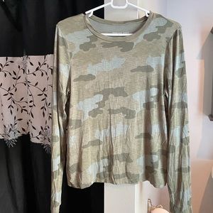 Camo american eagle long sleeve (size L)